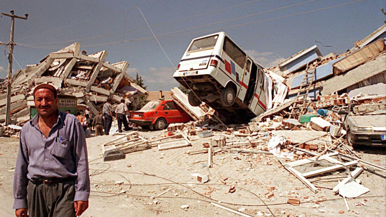 marmara-depremi-2389057.jpg