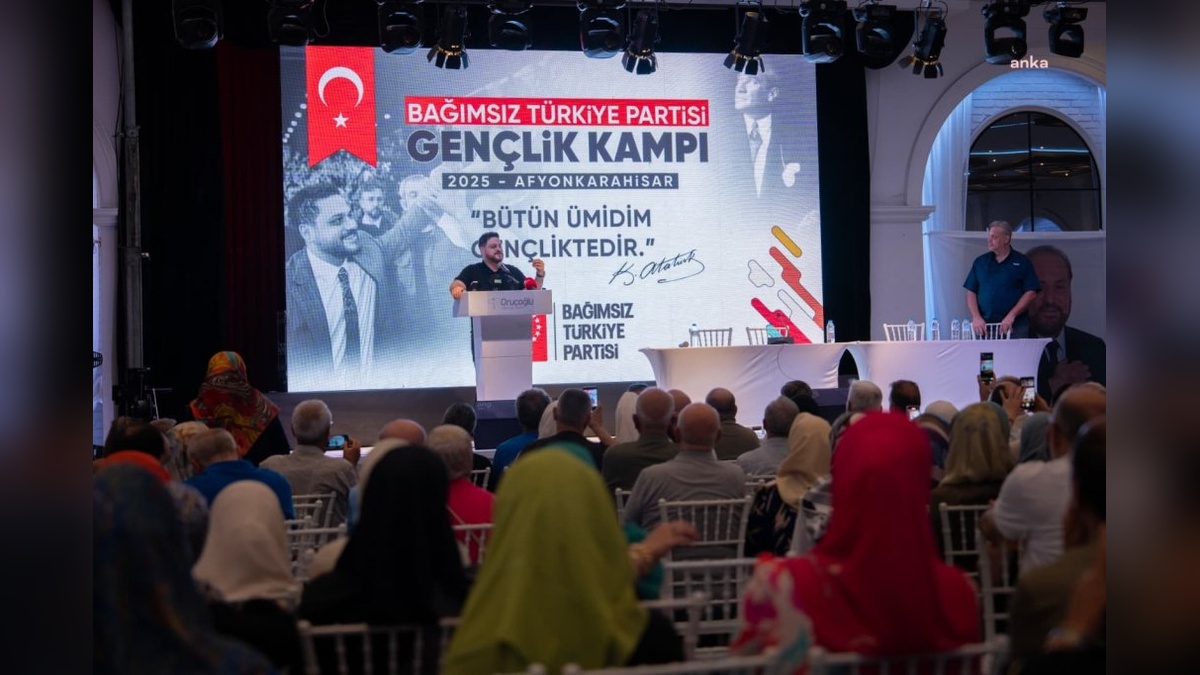 BTP Genel Başkanı Baş: Afyonkarahisar'da gençlerle buluştuk