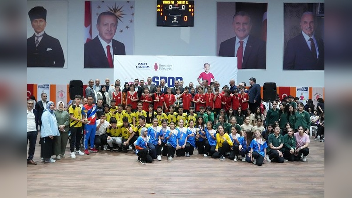 Ümraniye Spor Oyunları'nda 38 bin öğrenci yarıştı