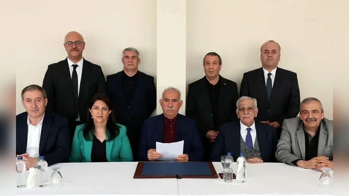 Öcalan, PKK'nın 12. Kongresi'ndeki Kararları Selamladı