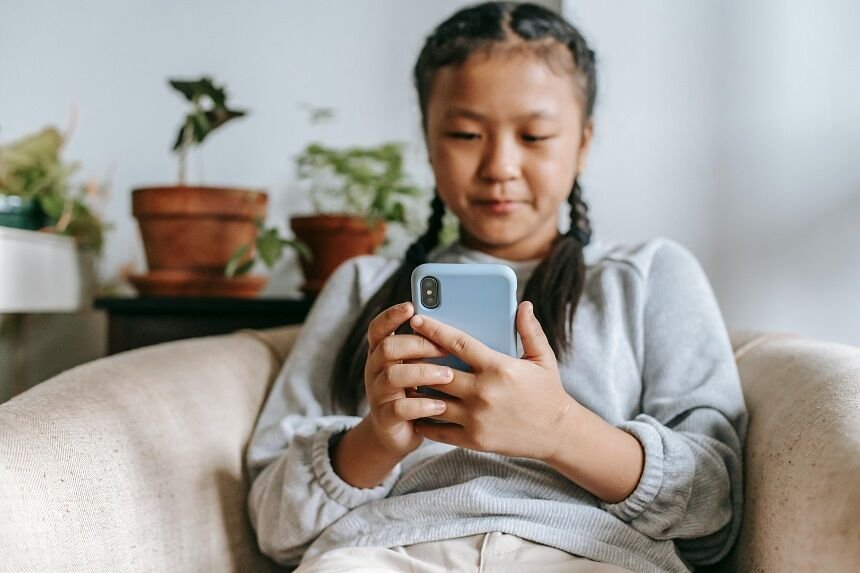 Akıllı Telefon Çocuklar (5)