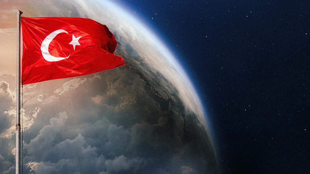 uzay-turkiye-kolaj-trt-haber-1986686.jpg