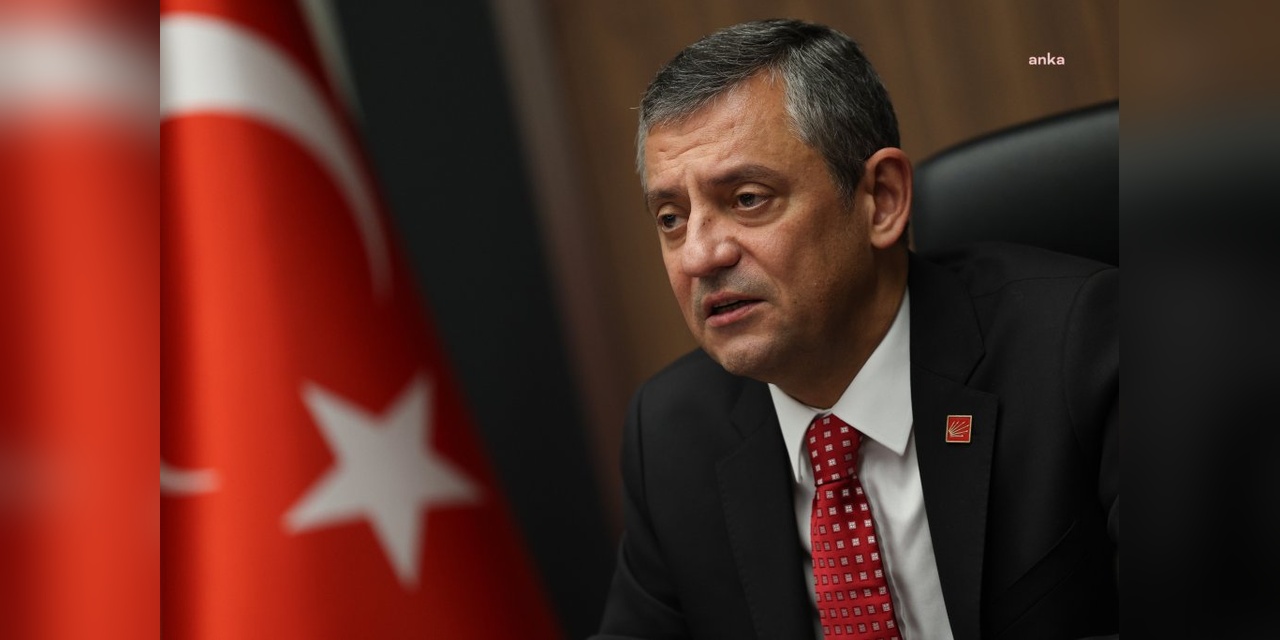 Özgür Özel: Türkan Saylan'ı vefatının 16'ncı yılında saygı ve rahmetle anıyorum