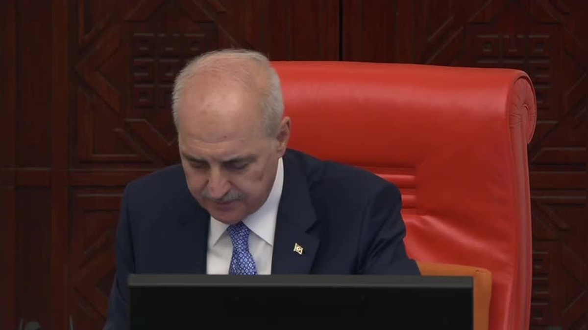Konuralp: İhsan Eliaçık'ın mealinin yasaklanmasına yönelik düzenleme, İsmailağa'nın baskıcı anlayışını gösteriyor