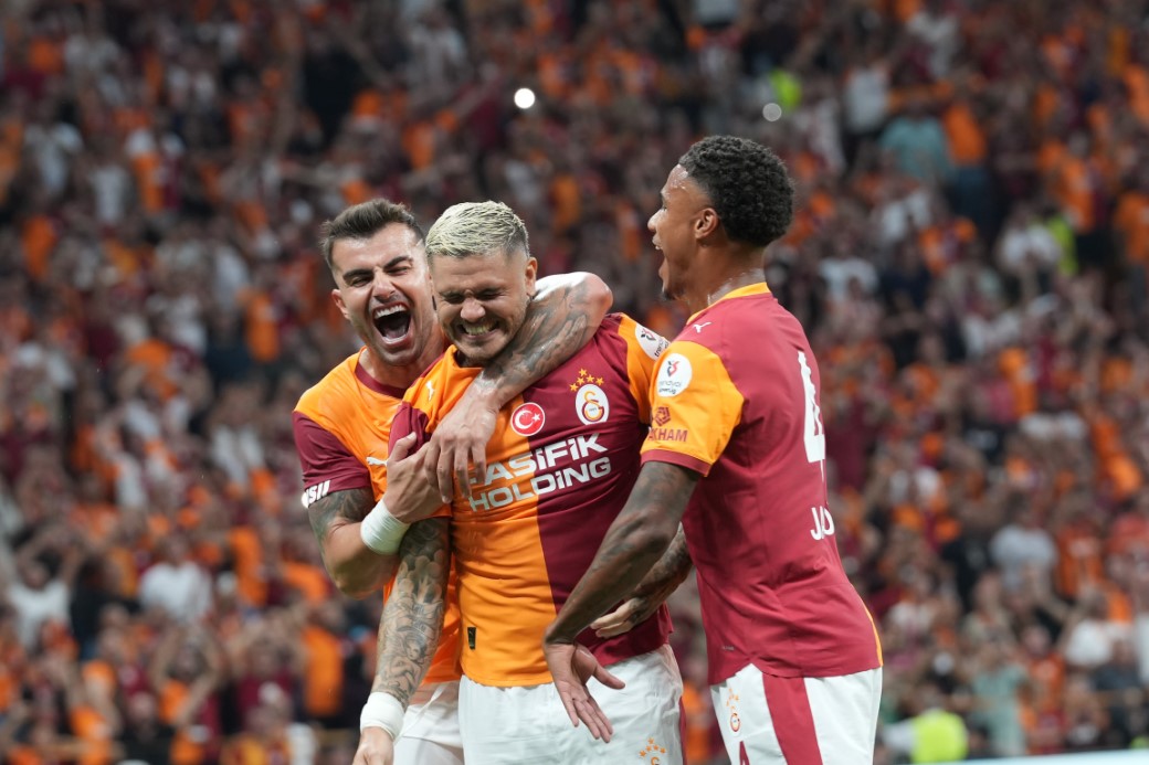 Galatasaray, galibiyet serisini 13 maça çıkardı