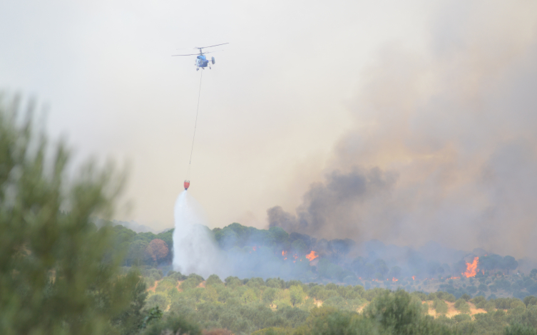 Çanakkale ve Adana yangınları büyük ölçüde kontrol altında