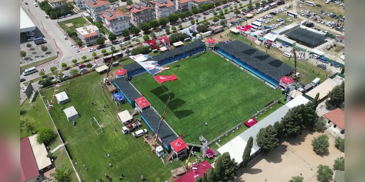 Manavgat'ta 2 Bin Pehlivan CW Enerji Türkiye Yağlı Güreş Ligi'nde Güreşti