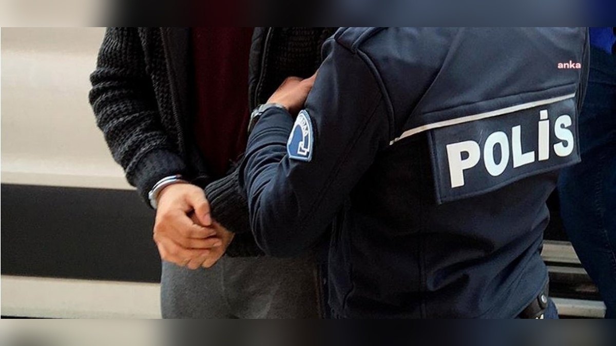 İstanbul merkezli FETÖ operasyonu: 56 asker gözaltında
