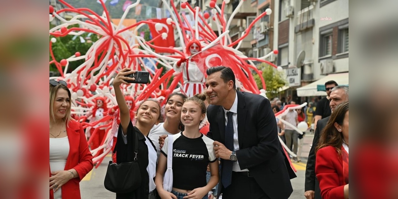 Manisa'da Gençlik Festivali: 19 Mayıs Kutlamaları 24 Mayıs'a Kadar Sürecek