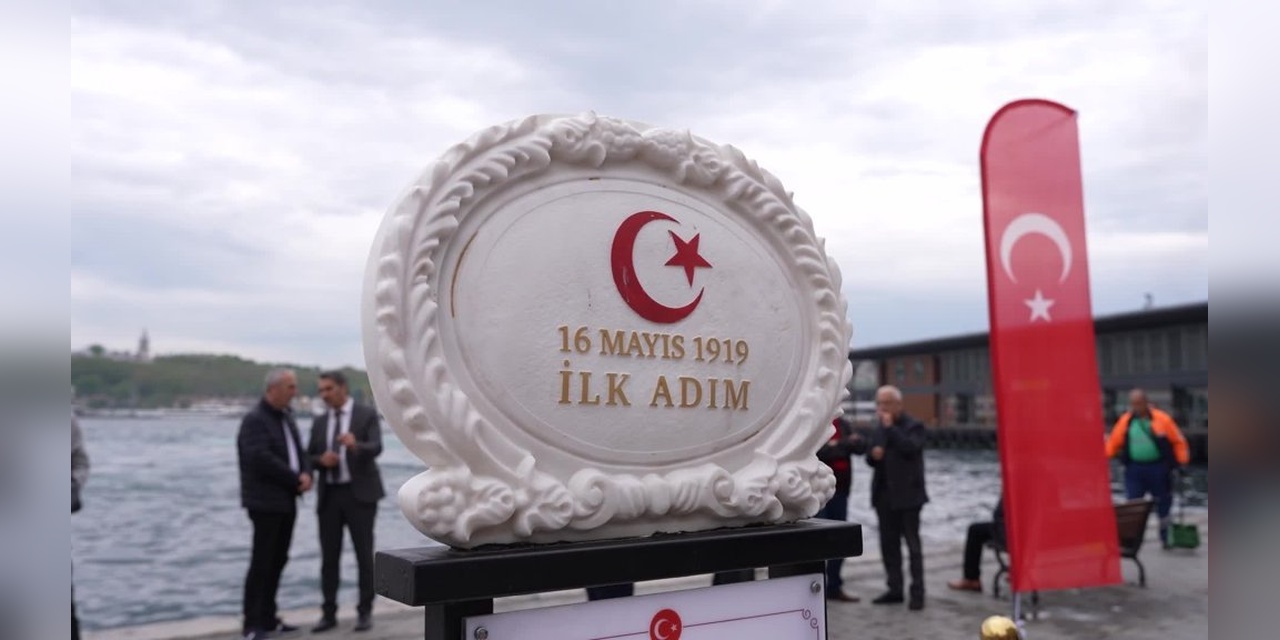 Karaköy Rıhtımı'nda Kurtuluş Savaşı'nın İlk Adımı Anıldı: Akpolat ve Şahan'dan Mektup