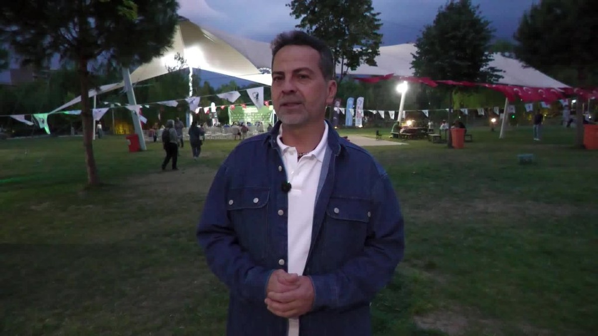 Manisa'da Nasuh Mahruki: Yol yalnızca gidilen değil, gelişilen yerdir