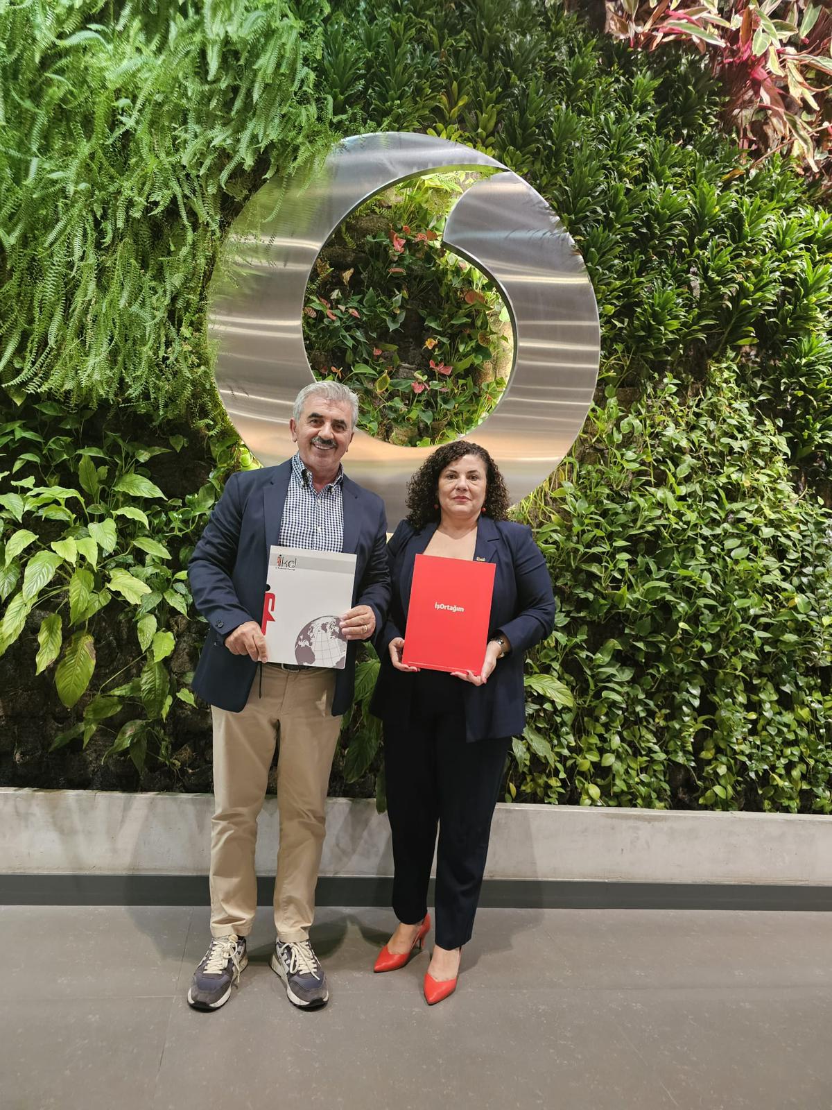 E5005203 4366 43Fd 92C1 A1E6B17E6Dd0