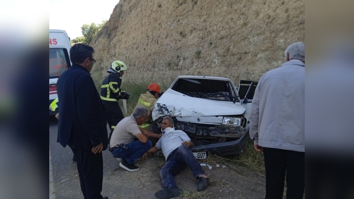 Mazıdağı'nda trafik kazası: 8 yaralı
