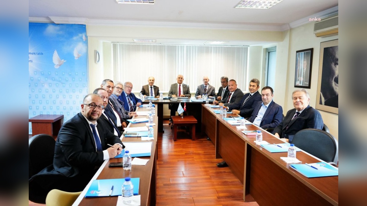 DSP'de İl Başkanları Toplantısı: Örgütlenme ve Stratejik Adımlar Değerlendirildi