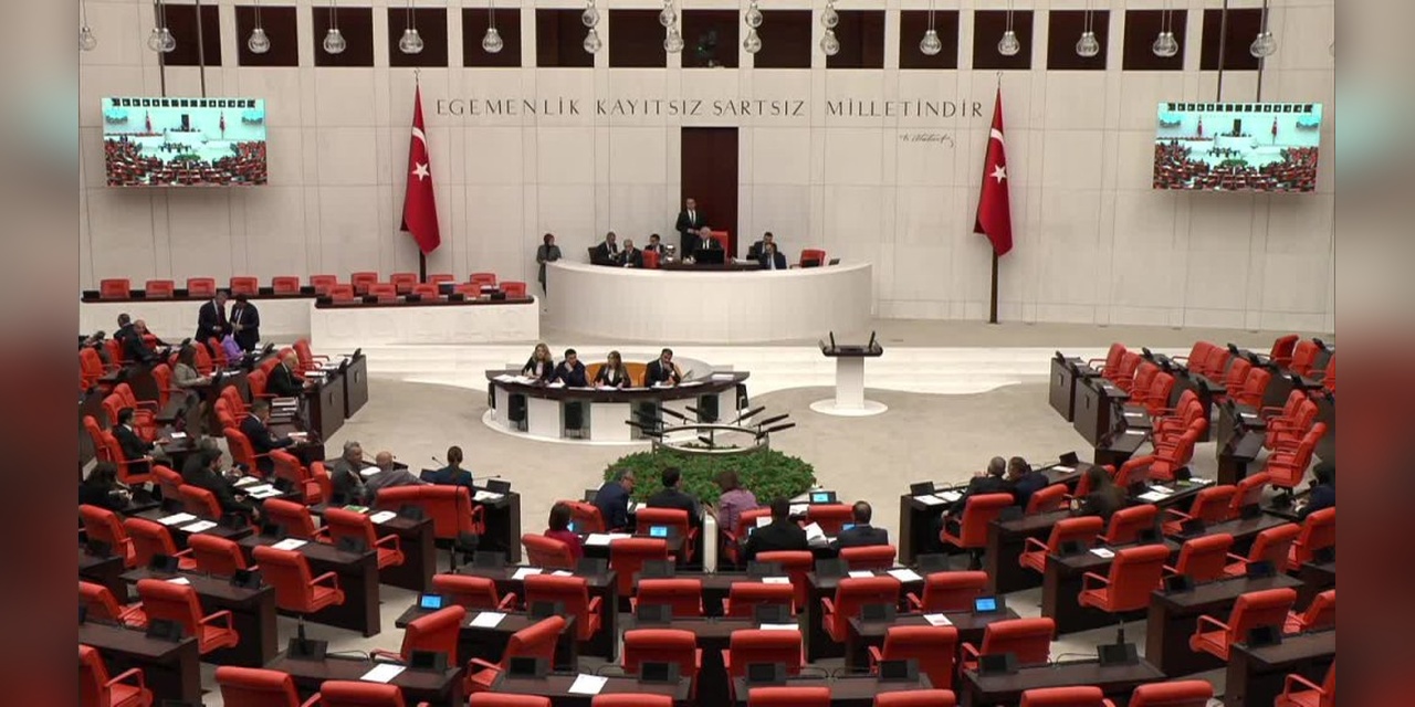 Akay'dan hükümete vergi uyarısı: Vatandaş saniyede 271 bin lira vergi ödüyor, kamu 409 bin lira harcıyor