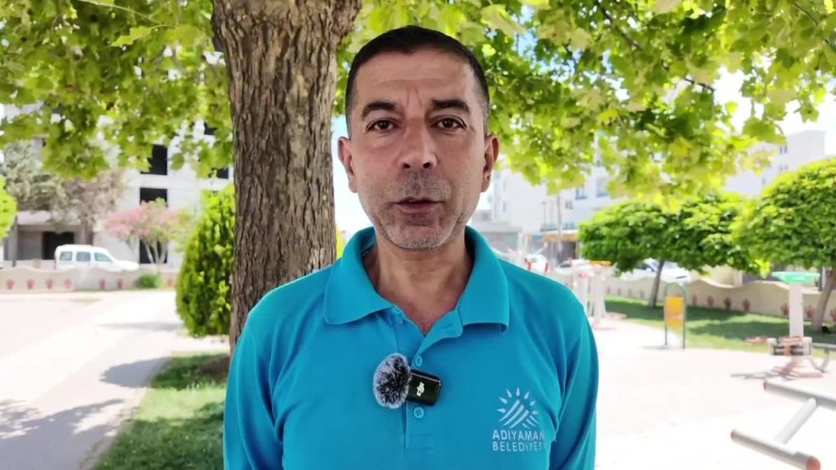 Adıyaman'da temizlik personeli bulduğu cüzdanı sahibine teslim etti