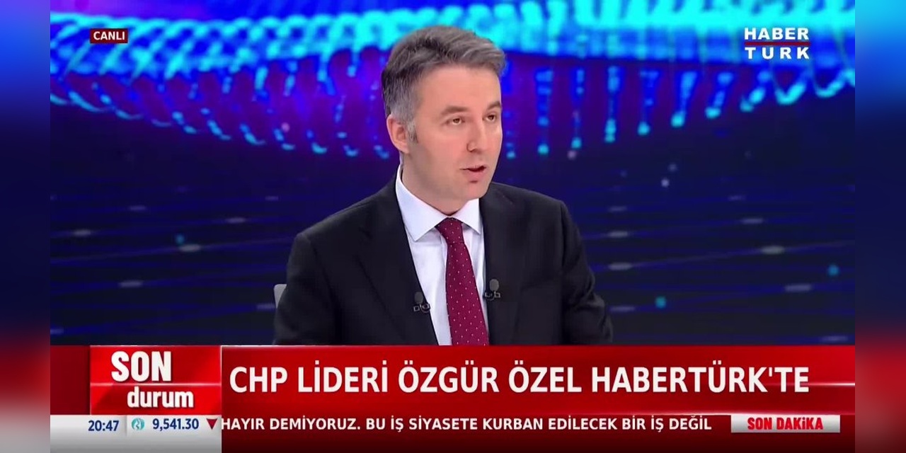 Özgür Özel: Anayasa Meselesine Mesafemizi Koruyoruz, İmamoğlu'nun Adaylığı ve AK Parti'nin Seçimden Kaçması