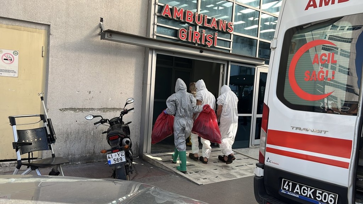 Dilovası OSB'de 4 işçi kimyasal madde tankı temizliğinde fenalaştı