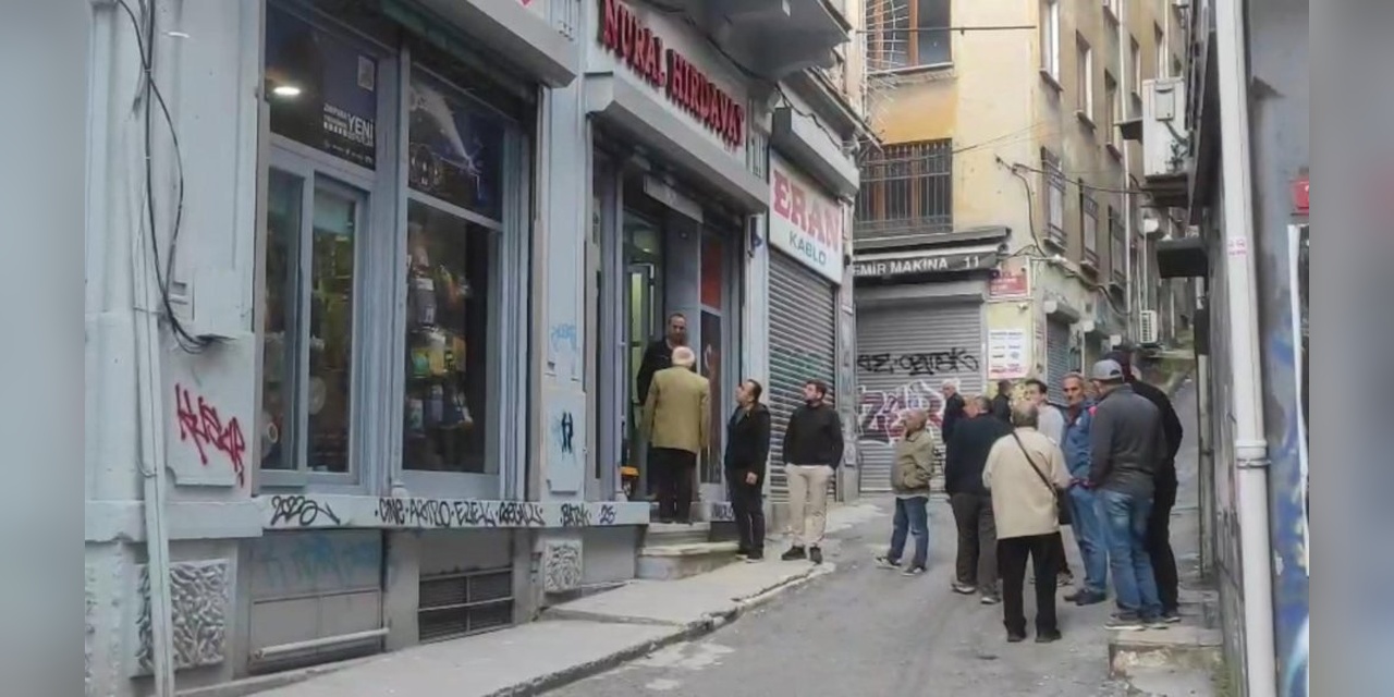 Karaköy'de Hırdavatçı Ahmet Şenol Altuntaş Ölü Bulundu
