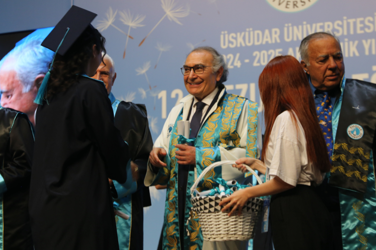 1752563018-diploma-1-1752569715-228-x750.jpeg