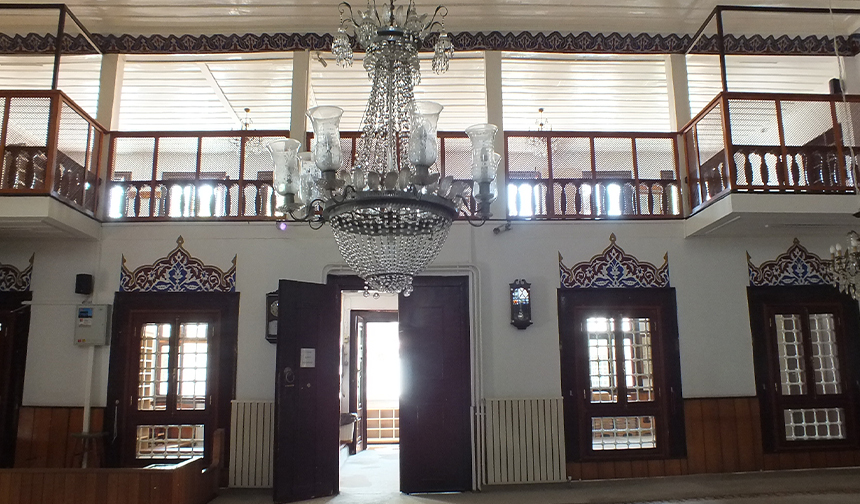 cami-kapı-ve-penceresi