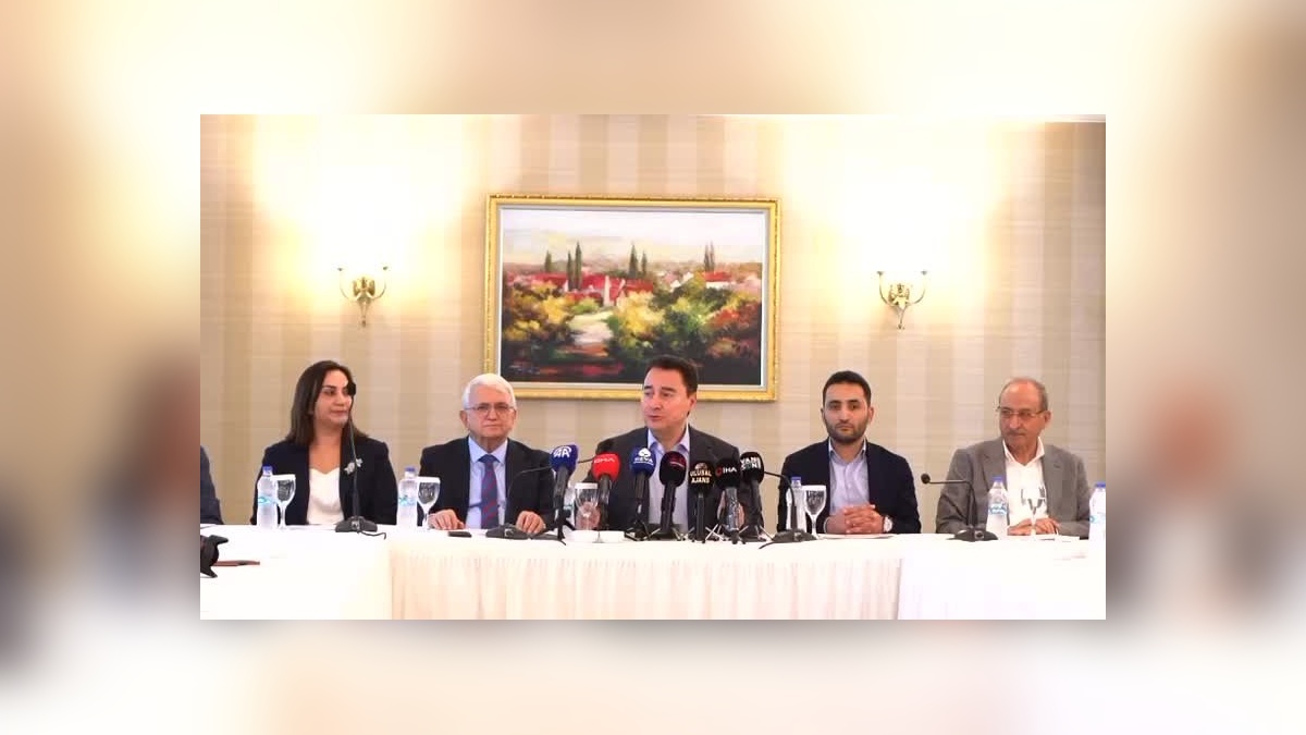 Babacan'dan TBMM'ye orman yangını çağrısı: Araştırma komisyonu kurulmalı