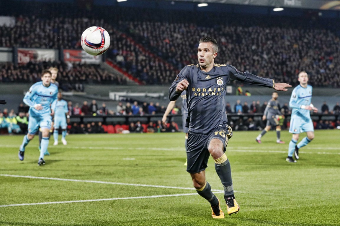 Fenerbahçe, Feyenoord deplasmanında