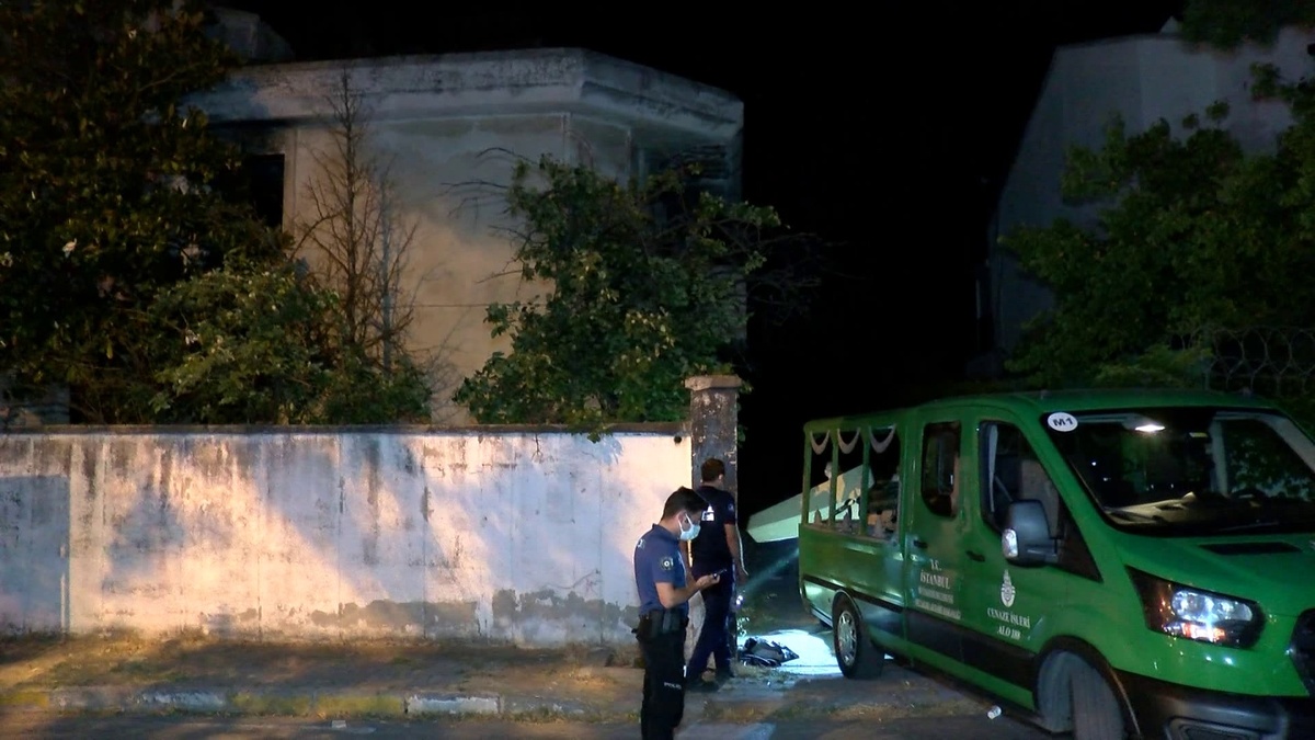 Beylikdüzü'nde metruk villada ölü bulundu: 22 yaşındaki Kaan Hudaybergenov'un cesedi morga kaldırıldı