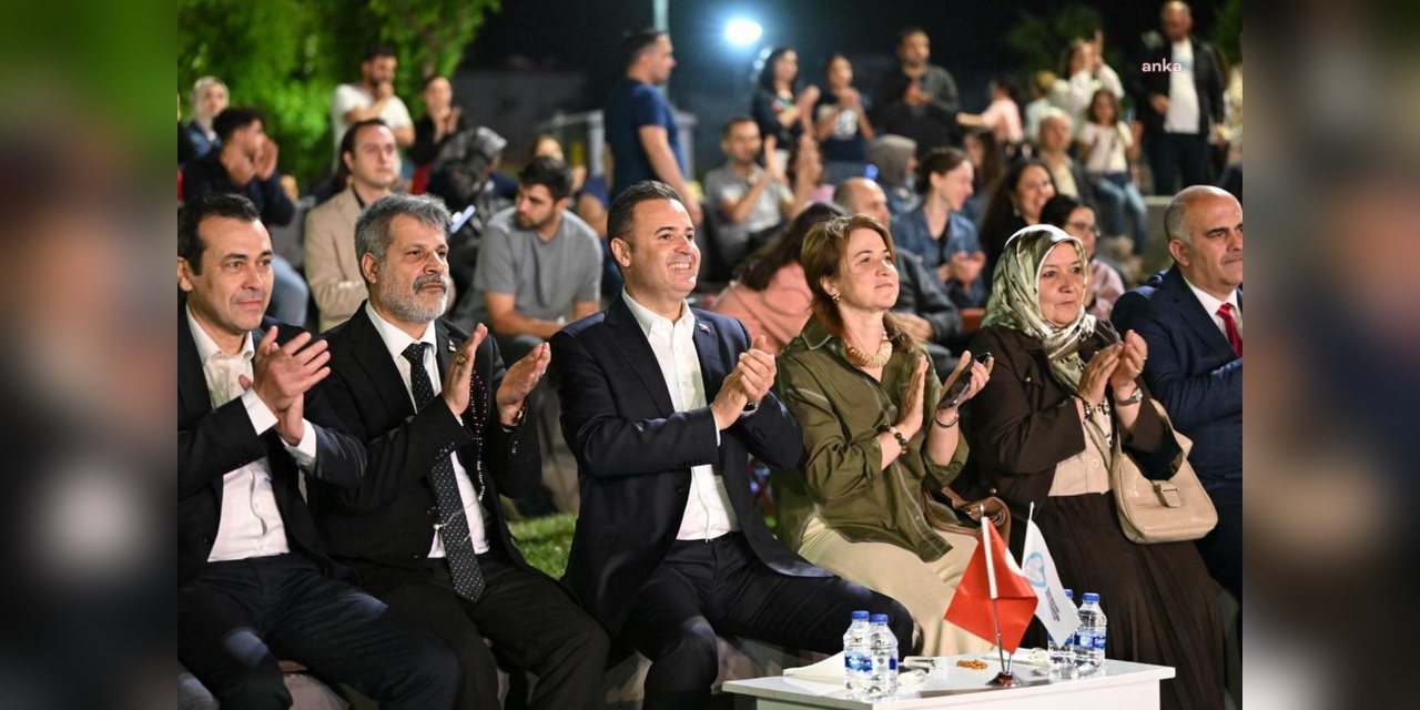 Ahmet Akın, 19 Mayıs Etkinliklerinde Vatandaşlarla Birlikte