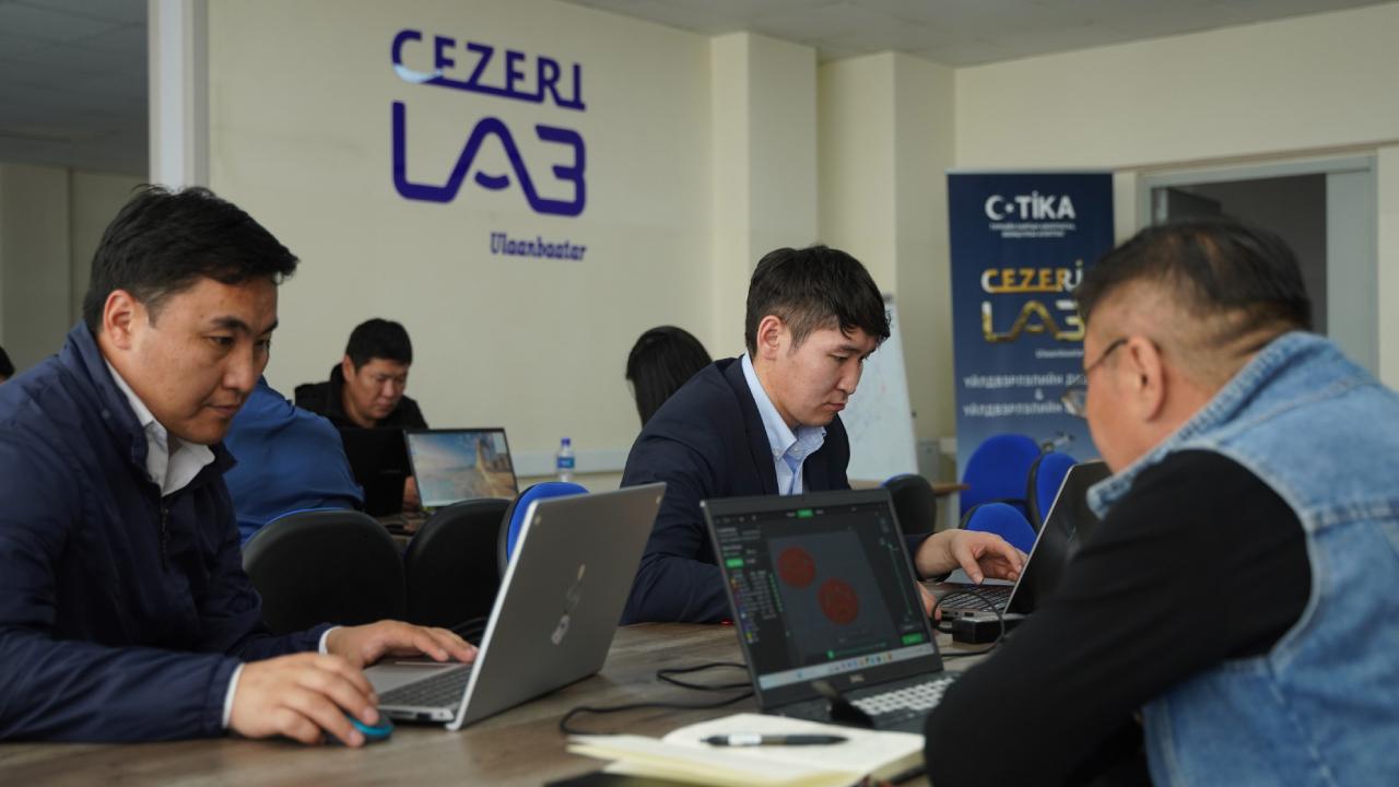 cezeri-lab-aa-2388816.jpg