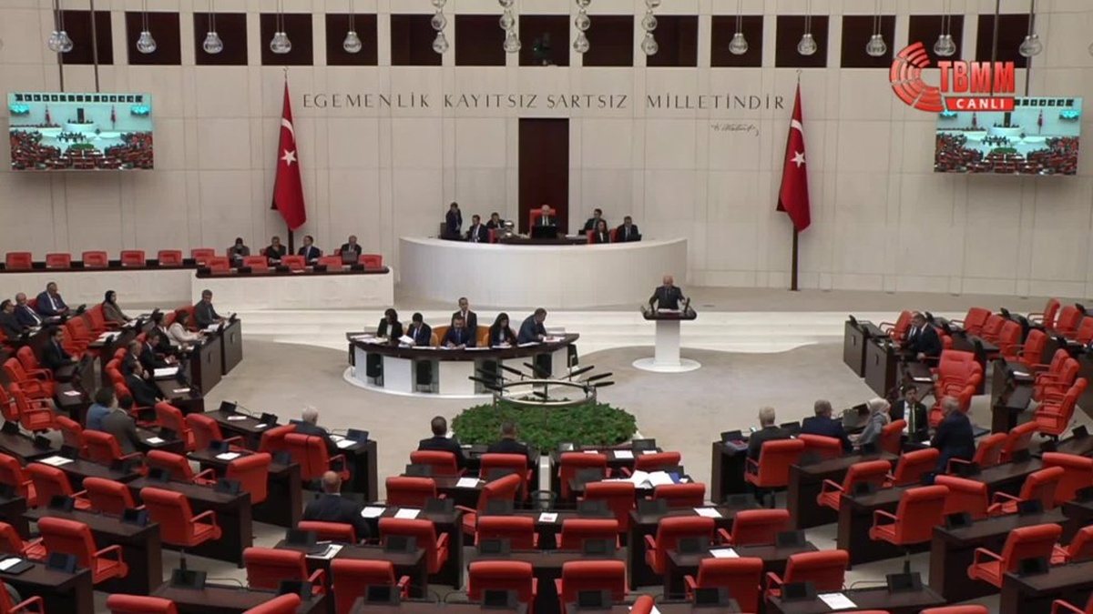 TBMM'de ekonomi tartışmaları: Muhalefet, Erdoğan'ın gitmesini istiyor