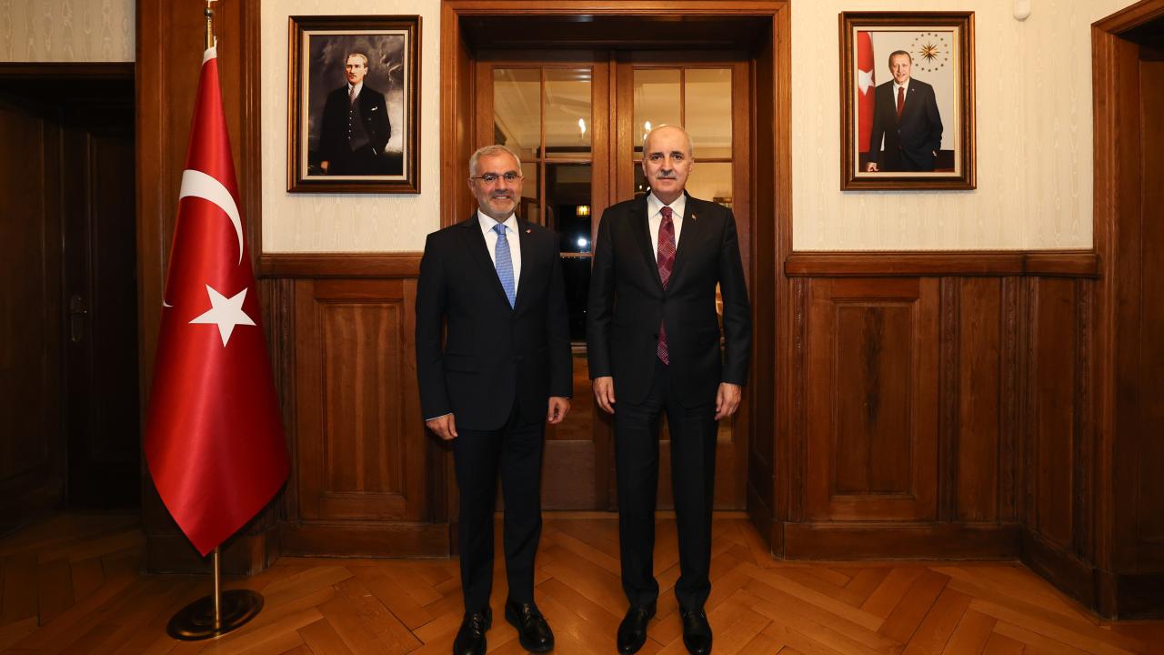 numan-kurtulmusaa-2385069.jpg