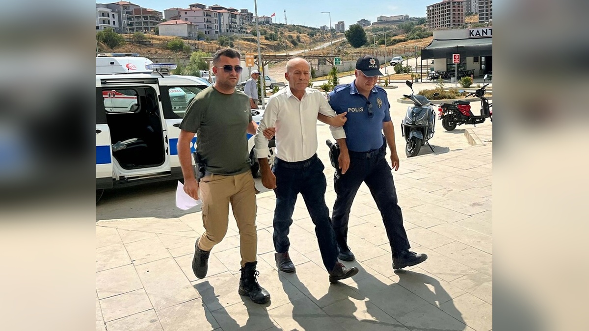 Kula'da otobüs kazası: Şoför tutuklandı, cenazeler defnedildi