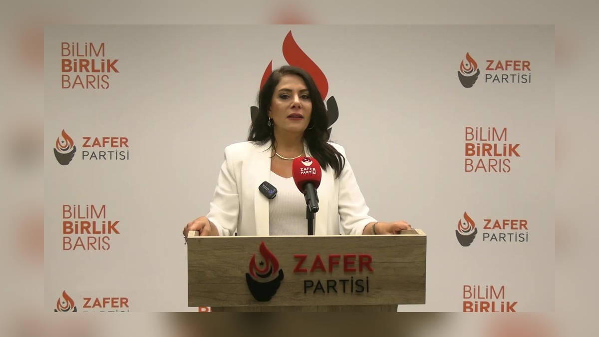 Aslan'dan orman yangınlarına çözüm önerisi: 'Yangınsız Türkiye Komisyonu'