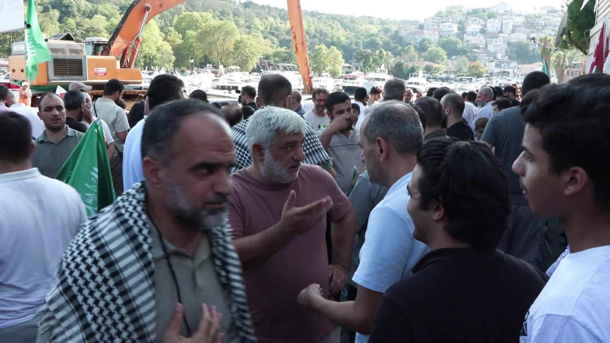 İslamİ Dayanışma Platformu'ndan Gazze protestosu: ABD Konsolosluğu önünde açıklama