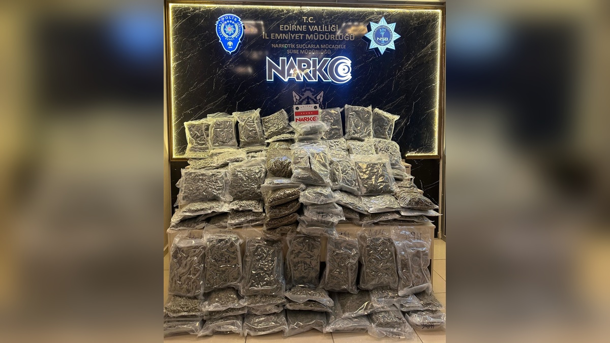 Edirne'de 128 Kilo Skunk Ele Geçirildi, 4 Şüpheli Gözaltında