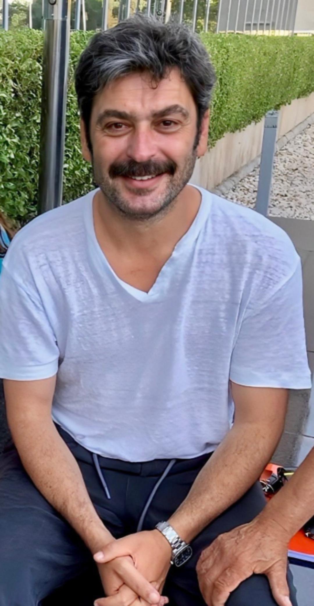 Uzak Şehir in Cihan ı Ozan Akbaba yeni projesi için imaj değiştirdi! Son hali pek beğenilmedi 2