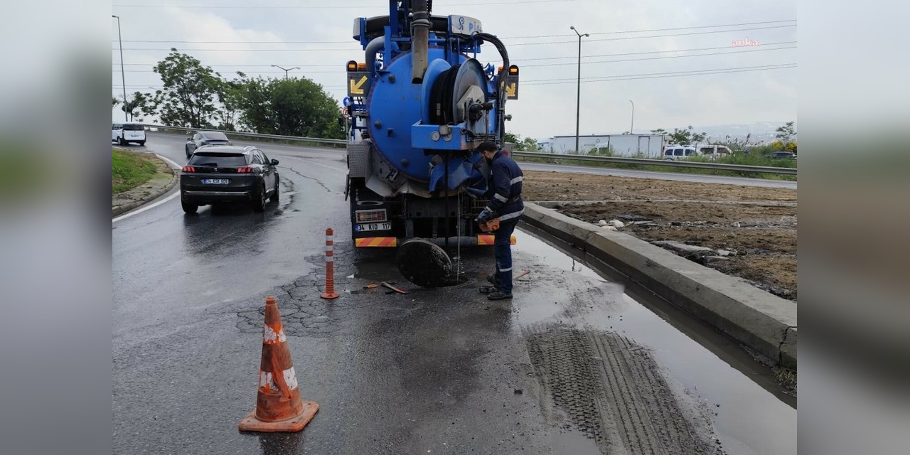 İstanbul'da Şiddetli Yağış ve Fırtına: Kartal Aydos Dağı'nda Metrekareye 32 Kilogram Yağış