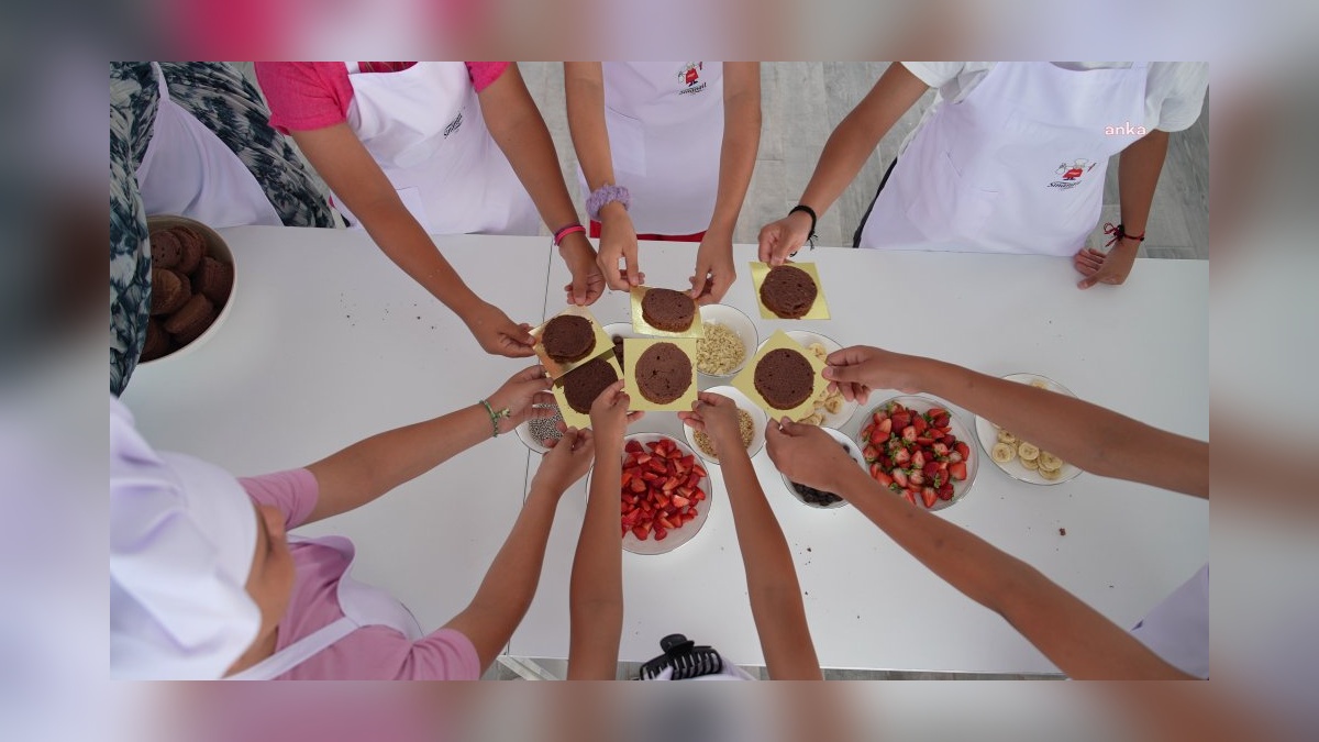 Sinangil, Kalben Çocuk Köyü'ne pasta atölyesi ve gıda desteği sağladı