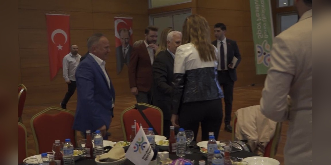 Bozbey, Uluslararası Spor Festivali'nde Kardeş Kent Sporcularıyla Buluştu