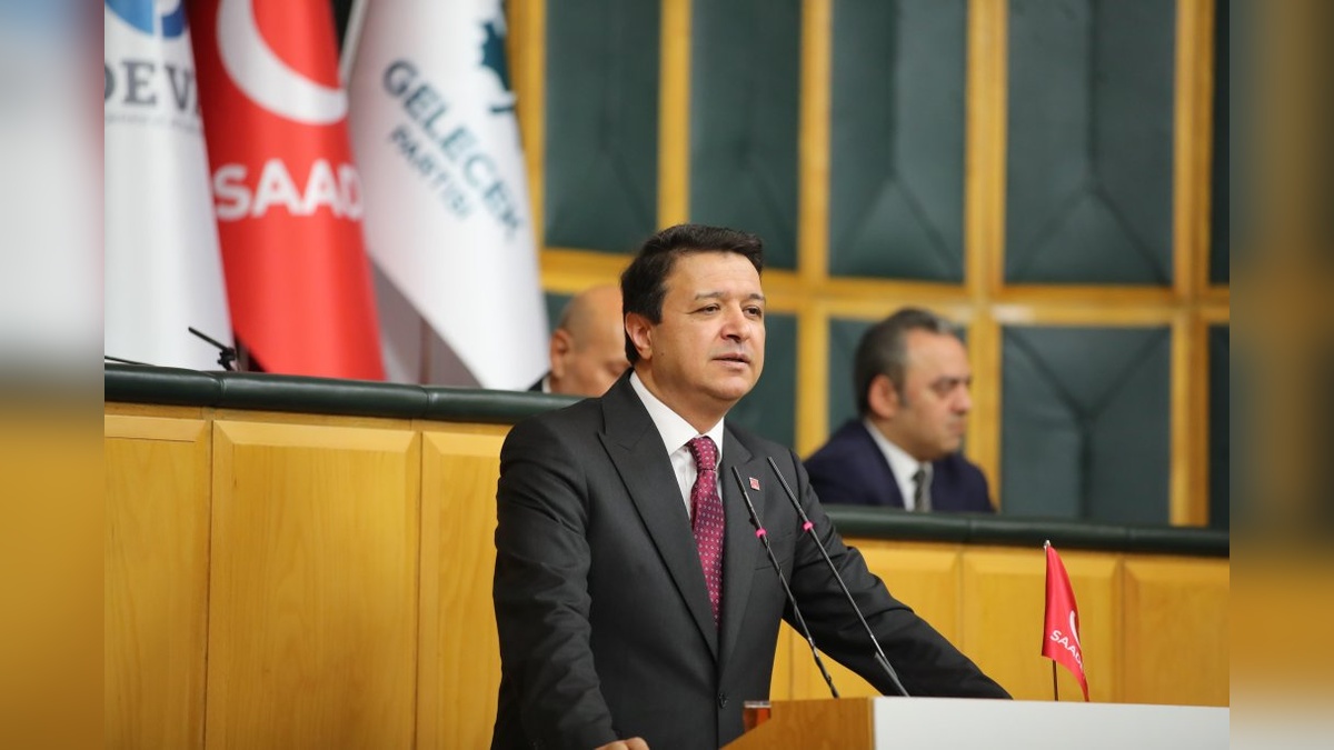 Arıkan ve Babacan'dan yeni yol partisi grup toplantısında konuşma