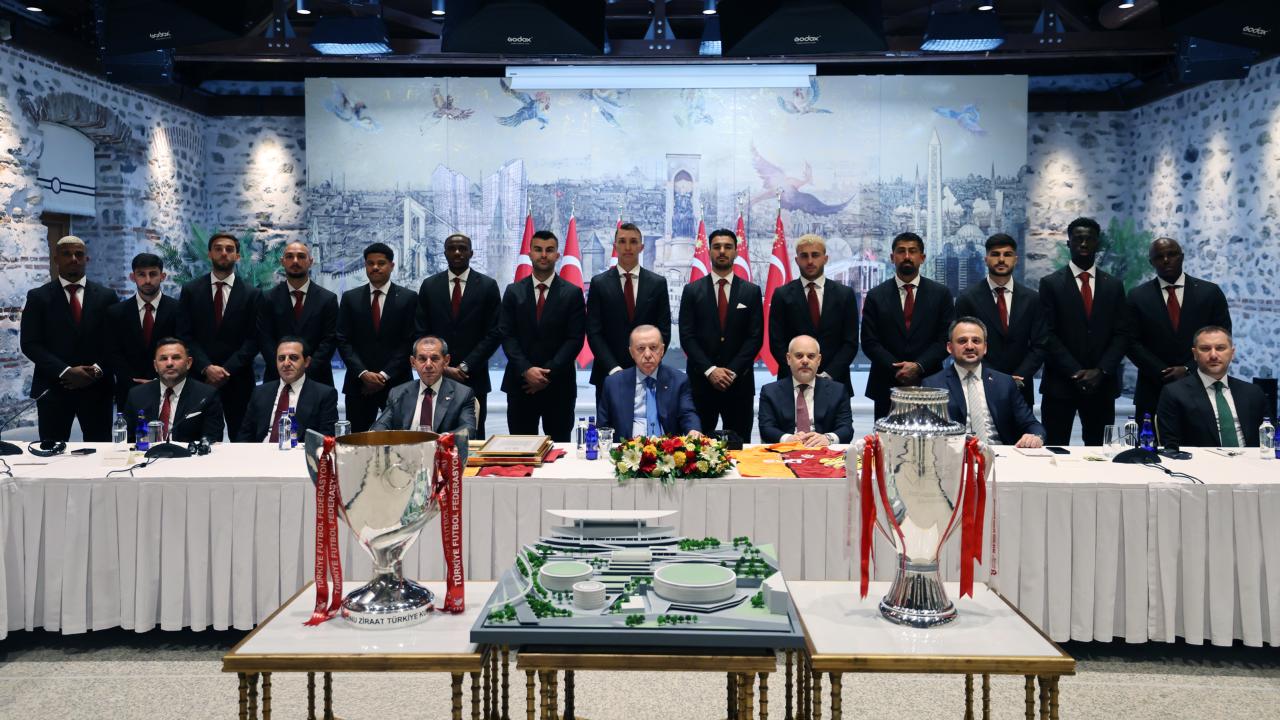 erdogan-galatasaray-aa-2365490.jpg