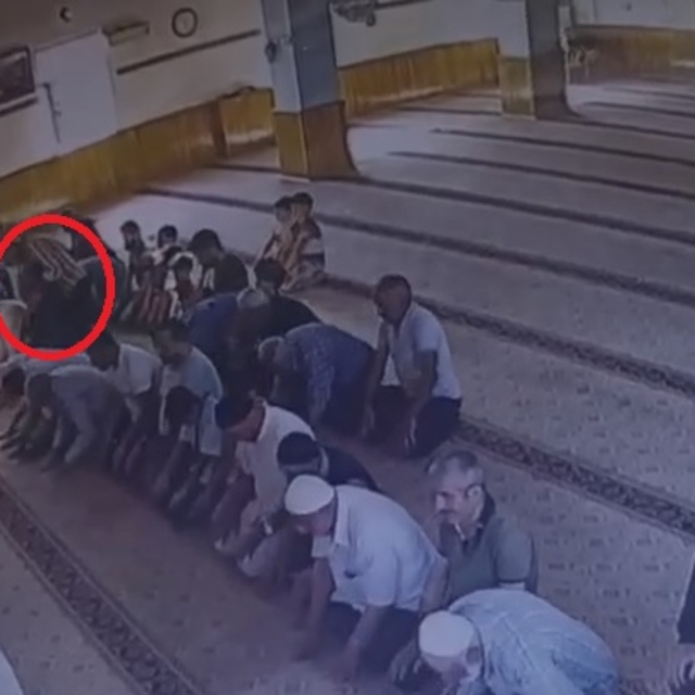 113809702 640X640 Kopya