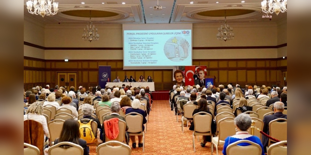 ÇYDD Genel Kurulu'nda Prof. Dr. Ayşe Yüksel yeniden başkan seçildi
