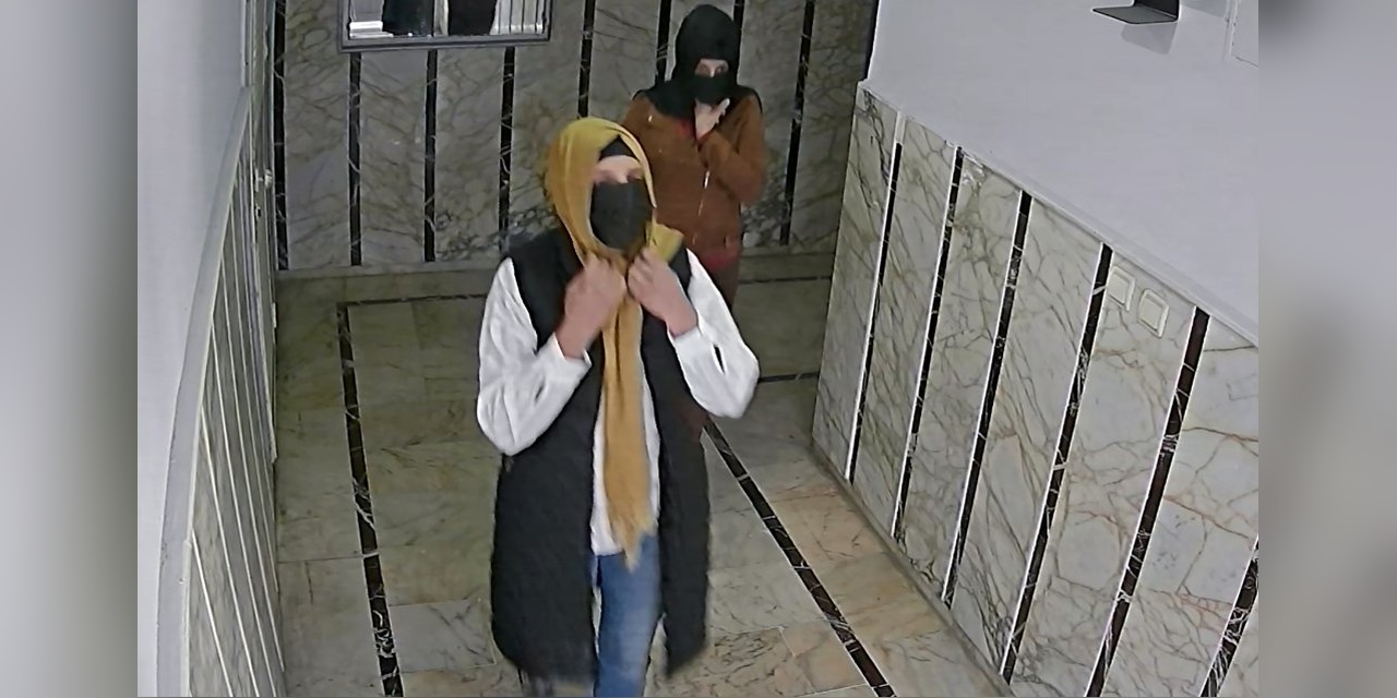 Adana'da 925 Bin TL'lik Altın Hırsızlığı: Eşarplı Şüpheliler Yakalandı