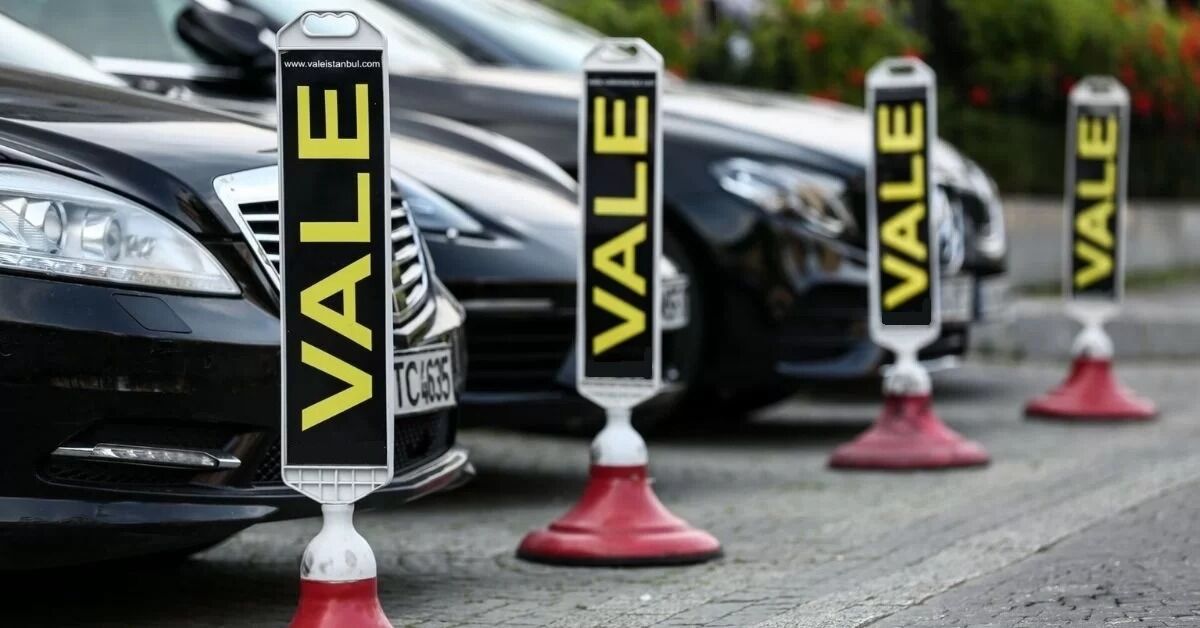 v-a-l-e.jpg