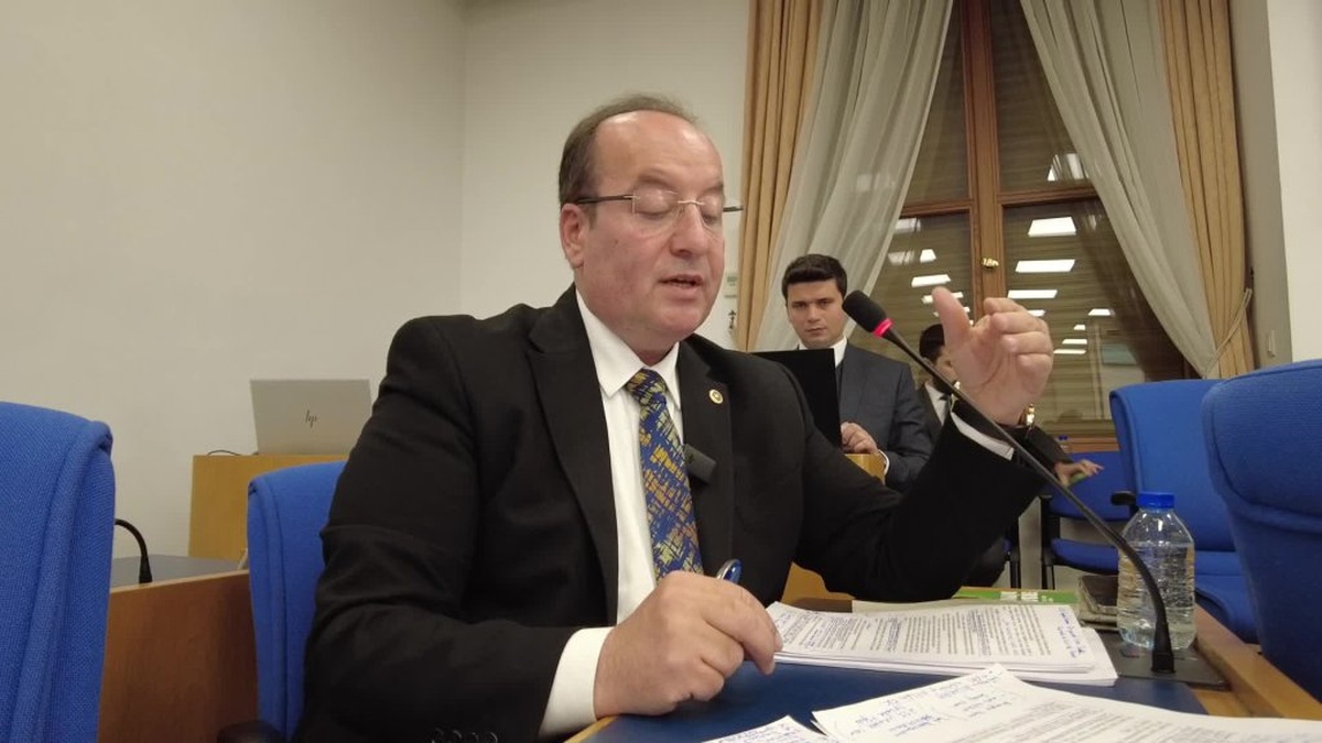 CHP'li Akay: Diyanet'in Bütçesi 116 Üniversiteyi Geride Bırakıyor