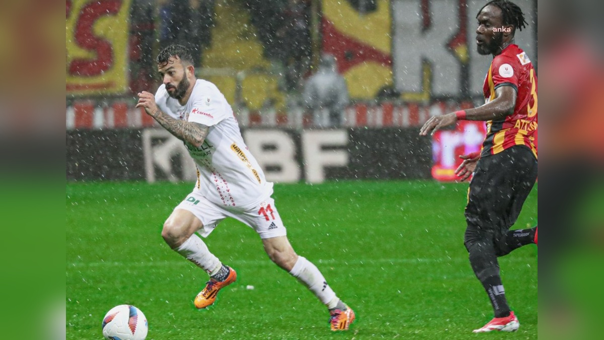 Kayserispor, Antalyaspor'u 3-1 Mağlup Etti