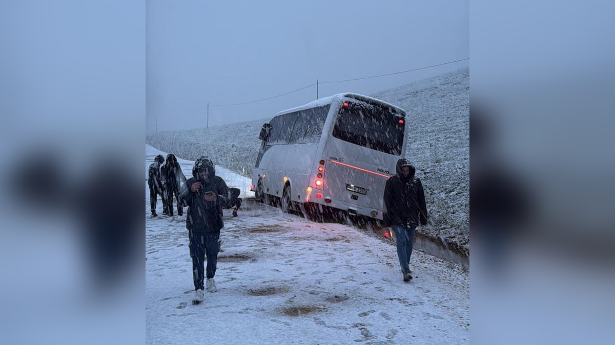 Gaziantep'te kupa finaline giden taraftarlar otobüs kazasında yara almadan kurtuldu