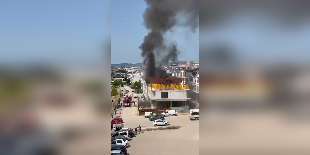 Bursa'da dairede yangın: Kullanılamaz hale geldi